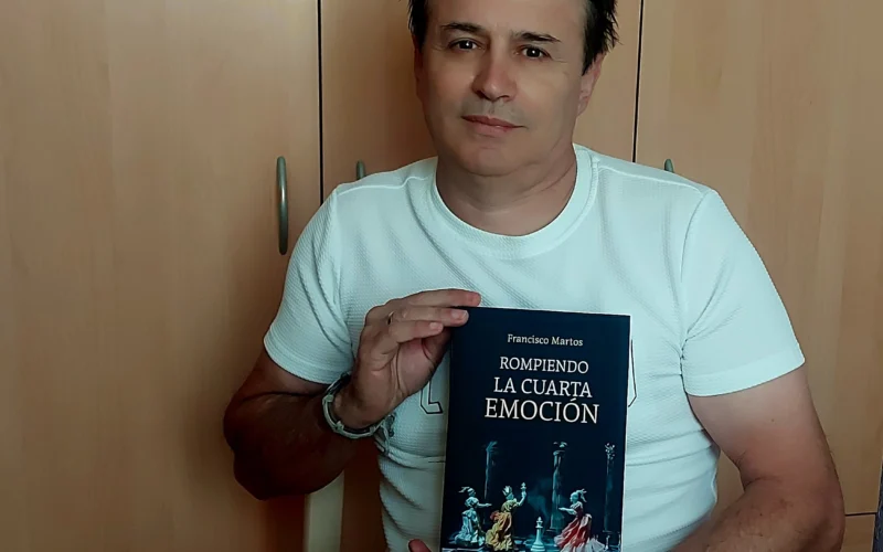 Francisco Martos Luque irrumpe en el mundo literario con una ópera prima diferente y cautivadora