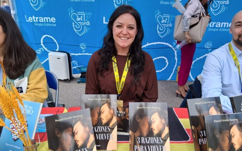 Raquel Giraldo presenta su primera novela en la parada de Letrame Grupo Editorial