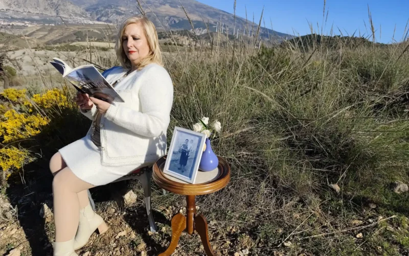 Carmen Rodríguez Iglesias emociona con su primer libro autobiográfico