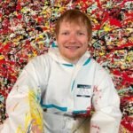 Ed Sheeran pone en venta su obra artística durante su gira por una buena causa: “Es mi vía de escape creativa”