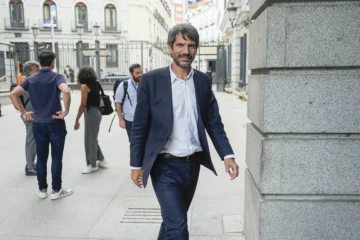 Urtasun gastará 350.000 euros en estudios para su plan estrella sobre derechos culturales