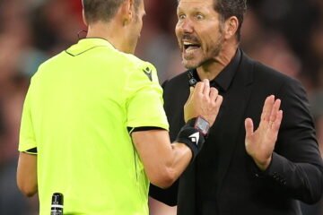 Jonny Poulter, el hooligan que provocó la expulsión de Simeone con antecedentes por agredir a un discapacitado: «Es un poco cobarde»