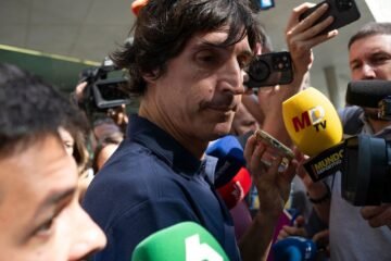 El hijo de Negreira dice a la jueza que se «disgustó» al conocer las comisiones millonarias que el Barça pagó a su padre