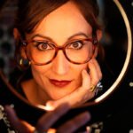 Ana Morgade: «Convertir a payasos en referentes de la política, no sé si habla peor de los payasos o de los políticos»