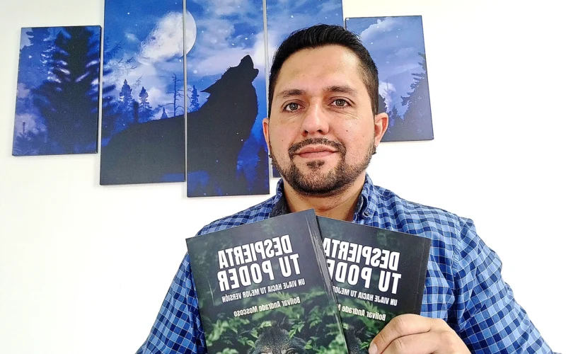 Bolívar Andrade Moscoso conquista corazones con un mensaje de transformación personal real y profundo