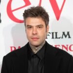 Fedez repasa los capítulos más difíciles de su vida en su biografía: del ‘Pandoro Gate’ de Chiara Ferragni a sus problemas conyugales y su cáncer