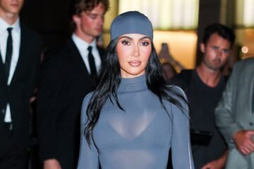 Kim Kardashian lanza una línea de tangas de vello púbico de colores falso y las reacciones dividen internet