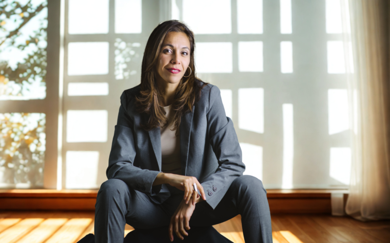 Mara Mollá deslumbra con una historia de amor, supervivencia y verdad