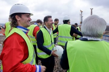 La plantilla del Atlético visita su futuro campo de entrenamiento en la Ciudad del Deporte