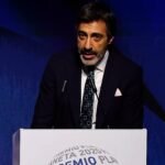 Juan del Val gana el Premio Planeta con una historia de amor