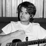 De héroe en Stranger Things a desbancar a Taylor Swift: el inesperado éxito musical de Joe Keery con una canción que supera los 2.000 millones de escuchas