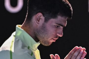 Alcaraz y el pequeño espacio para el homenaje a las víctimas: «No sabía cómo hacer para que se entendiera»