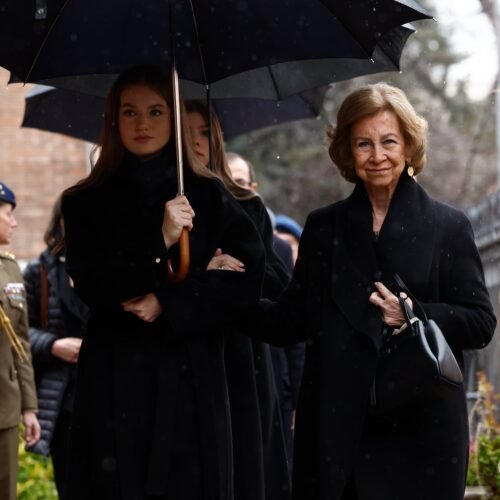 La Familia Real, sin Juan Carlos I, despide a Irene de Grecia en Madrid