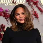Chrissy Teigen celebra 52 días sobria tras una recaída: “Mi primer problema fue asociar el alcohol a una recompensa”
