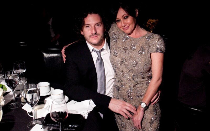 El exmarido de Shannen Doherty impugna el acuerdo de divorcio al que llegaron un día antes de la muerte de la actriz alegando que el tribunal no era el correcto