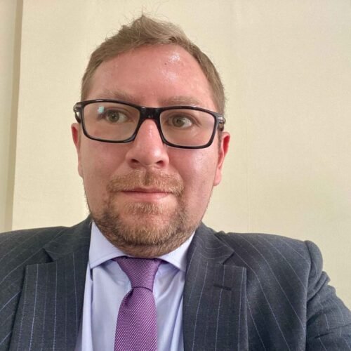 Alberto Andrés Castillo Carvajal consolida una voz literaria propia desde Quito