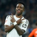 Trent ordena y Vinicius marca dos penaltis para que el Madrid duerma líder de la Liga