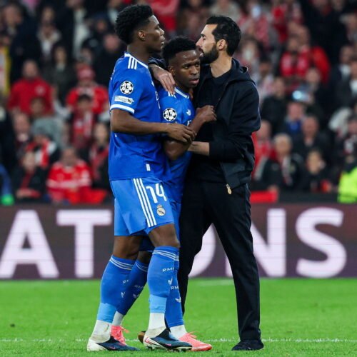 La UEFA abre una investigación oficial sobre el incidente racista con Vinicius: si hay sanción, sería de «al menos 10 partidos»