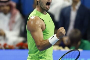 Alcaraz se cabrea con Rublev para llegar a su segunda final este año