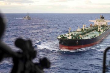 EE.UU. intercepta un petrolero en el océano Índico