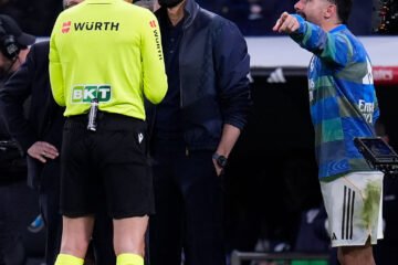 Una roja y varias cuentas pendientes entre Valverde y Baena: «Luego la vas a ver»