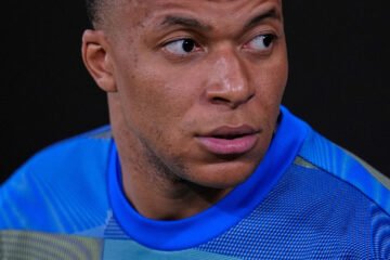 Mbappé jugó todo diciembre con dolor después de que los médicos del Madrid diagnosticaran la rodilla equivocada