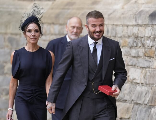 Los Beckham enfadan (otra vez) a los vecinos de su casa de los Cotswolds por querer instalar luces LED alrededor del lago de su finca