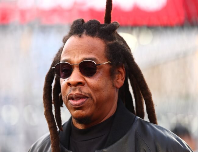 Jay-Z sobre su familia, los verdaderos amigos y la demanda que le dejó destrozado: “Sentí una ira incontrolable”
