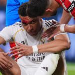 Arbeloa estalla por el penalti no pitado a Mbappé: «Cuando viene bien entra el VAR, y cuando no, no entra»