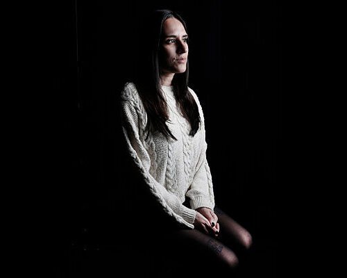 Comerás flores y culebras: ¿por qué el abuso es un éxito literario?