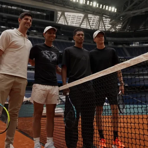 Nadal y Courtois se enfrentan contra Bellingham y Sinner en una pista de tenis del Benabéu
