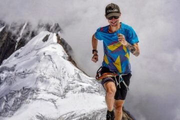 Egloff y Andrews, dos hombres para batir el récord de velocidad en el Everest: «Las colas de turistas serán un problema serio»