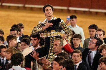 Vuelve Roca a Madrid en la tarde del regreso del Rey a Las Ventas