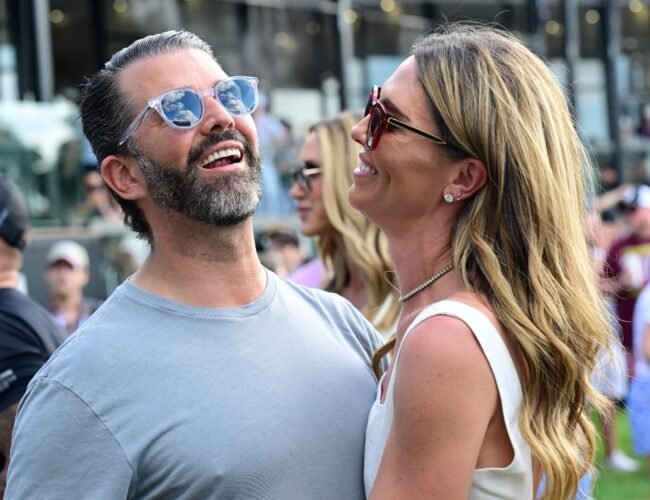 Donald Trump Jr. y Bettina Anderson se casan en las Bahamas sin la presencia del presidente estadounidense