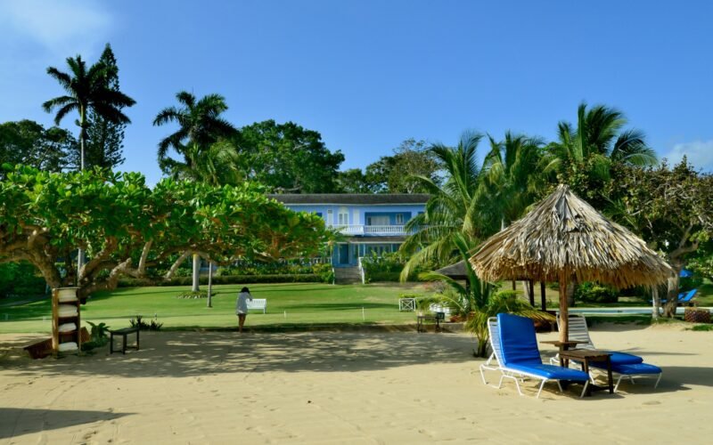El lujoso Half Moon de Jamaica reabre tras la tormenta: horario británico y gastronomía exótica en el hotel de Churchill o Marilyn Monroe