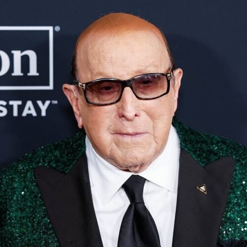 Muere el productor musical estadounidense Clive Davis a los 94 años