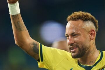 Los 981 días de espera de Neymar para igualar a Pelé, Ronaldo y Cafú