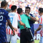 La «guerra sucia» del Paraguay-Francia que enfureció a Mbappé: «Pensaban que íbamos de esmoquin, pero también sabemos bajar al barro»