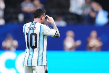 Todos los españoles debemos ir con Messi…