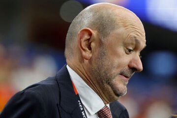 Silencio en la RFEF y más ruido político sobre las palabras de Rajoy: «Es un racista»