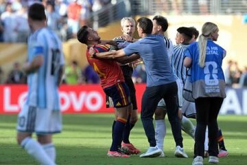 El puñetazo de Molina, la locura de Paredes y el desprecio argentino a los campeones en el postpartido más bronco del Mundial: «Estuvisteis llorando toda la semana»