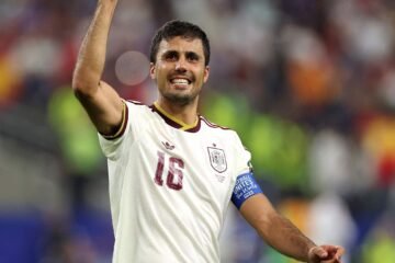 División por Rodri, el ‘dilema’ Vinicius (con Diomande de fondo) y el ‘overbooking’: el delicado mercado de fichajes del Madrid