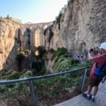 Así es la nueva ruta por el desfiladero del Tajo de Ronda: pasarelas, molinos y una cascada