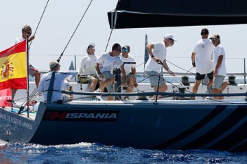 El Rey queda segundo en la Copa del Rey Mapfre de Vela con el nuevo barco de la Armada