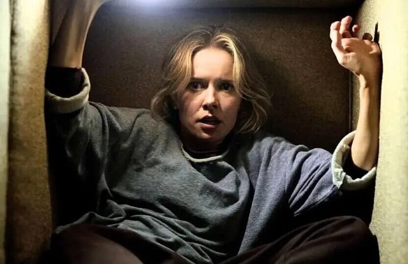 Insidious: Fuera del más allá: Confundir sustos con bostezos (**)