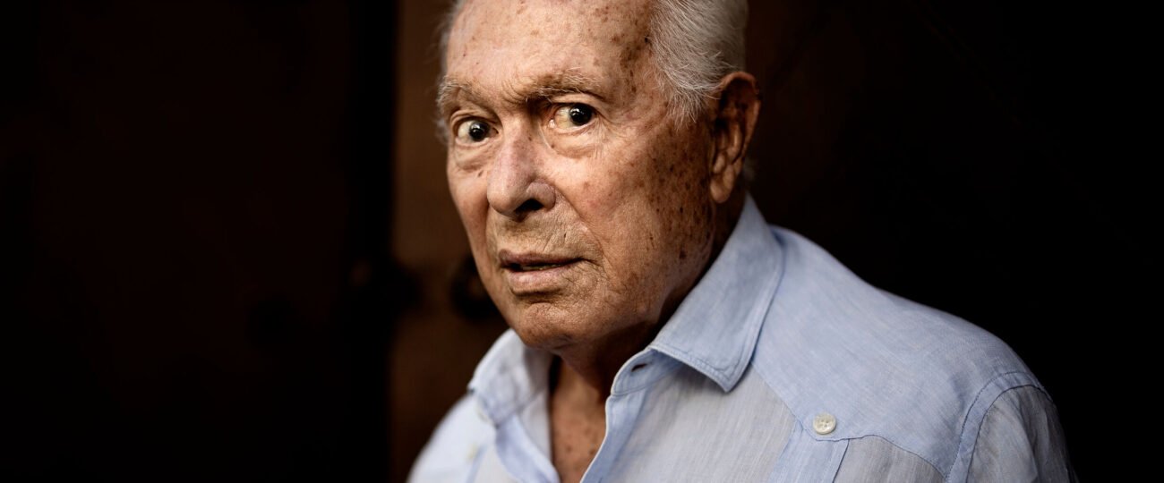 Curro Romero recibe el alta tras superar un nuevo ingreso por neumonía