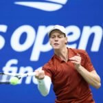 Jannik Sinner anuncia que no estará en el US Open por una lesión en su rodilla derecha