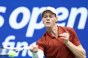 Jannik Sinner anuncia que no estará en el US Open por una lesión en su rodilla derecha