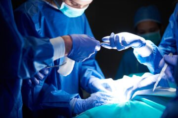 Cirujano conecta órganos equivocados de un paciente y crea un ‘circuito cerrado’ digestivo