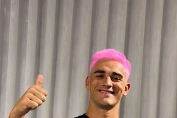 Del pelo rosa de Gavi al tatuaje de Cucurella: los jugadores de la selección española empiezan a cumplir sus promesas tras ganar el Mundial